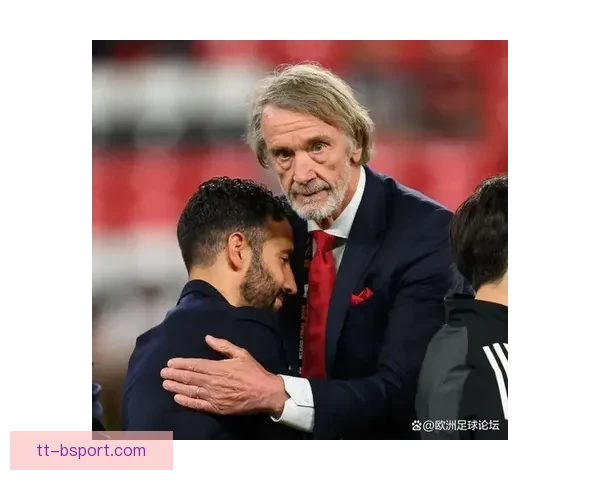 曼联因战绩不佳裁撤部分员工引发管理层调整