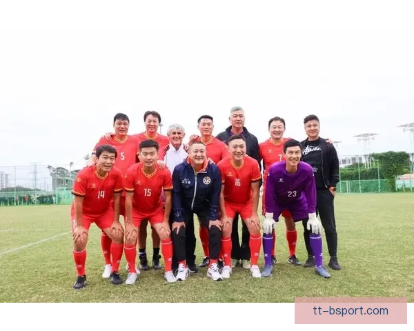 皇马周边产品销售再创新高引发球迷热潮 皇马周边产品销售再创新高引发球迷热潮